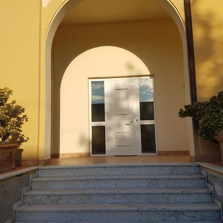 Apartamento Vittoria Marina Di بيتراسانتا المظهر الخارجي الصورة